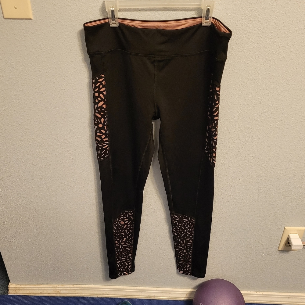 Live love dream leggings sz lg